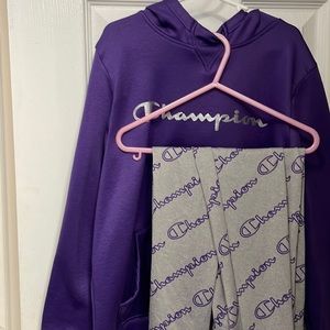 Super cute purple and gray Champion outfit. Hoodie and leggings EC